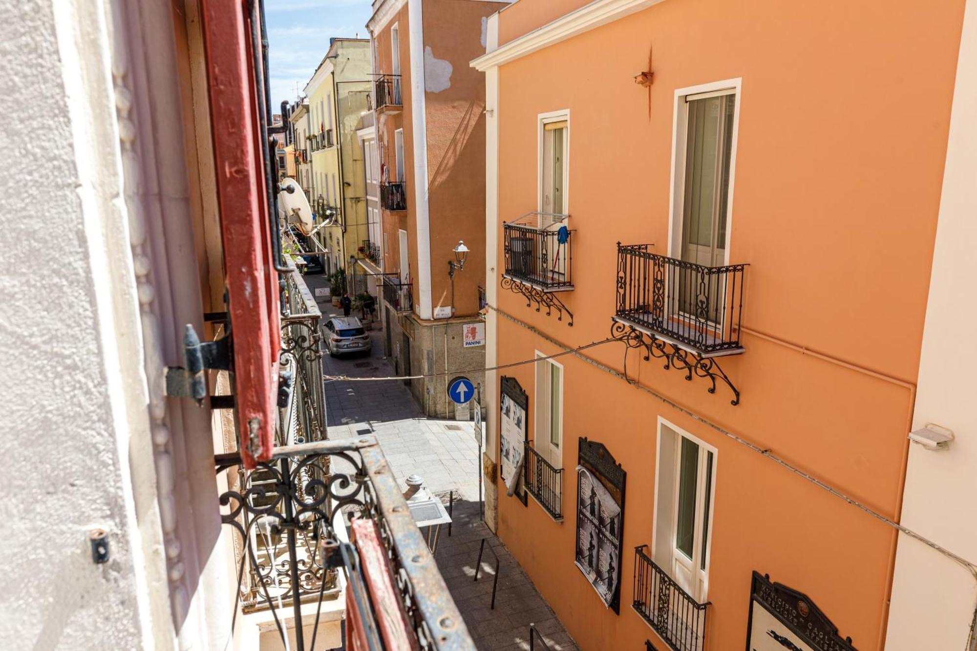 Onlyrooms II - Old Town & Typical Food Cagliari Ngoại thất bức ảnh